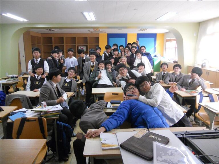 Katarina Pintson oli praktikal keskkoolis, kus on enamasti eraldi poiste- ja tüdrukuteklassid. Fotod: Katarina Pintson