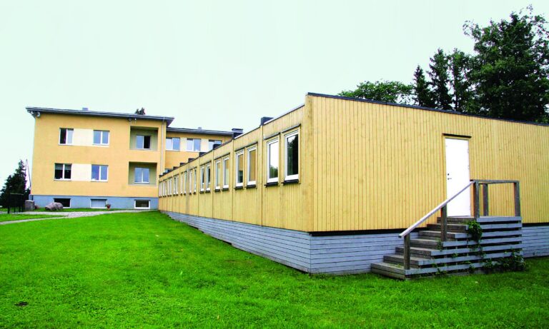 Assaku lasteaia konteinertiib. Ka Tallinna koolivõrgu arengukava näeb ruumipuuduse leevendajana ette konteinerklasse. Foto: Raivo Juurak