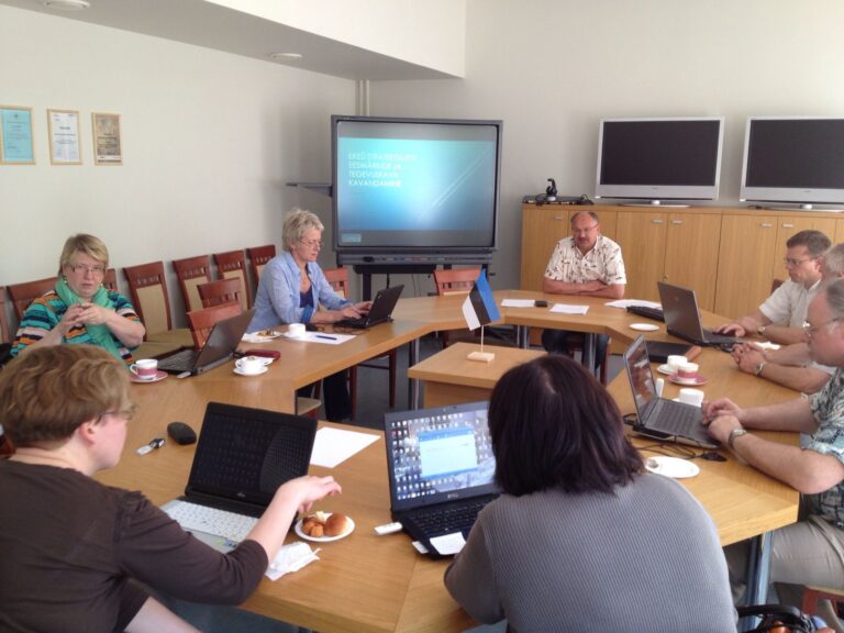 Kutsekoolide koostööd tuleb jõuliselt edasi arendada, toonitati Eesti Kutsehariduse Edendamise Ühingu juhatuse seminaril 16.-17. mail Väimelas. Foto: Raivo Juurak