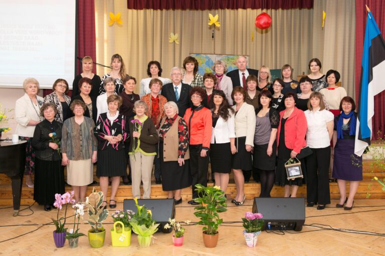 Kohtla kooli endised ja praegused õpetajad