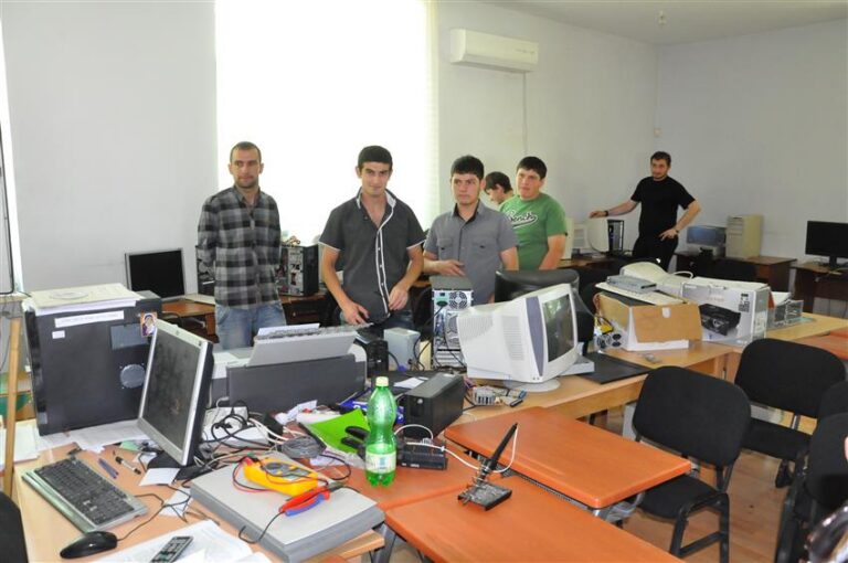 Arvutiklass Gruusias Kutaisi linnas asuvas Iberia kutsekoolis.