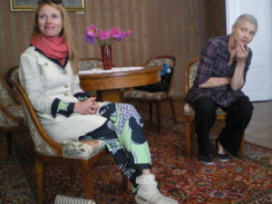 Eva Klemets ja Anne Türnpu, kes lavastasid suvel Anija mõisas lugu sellest, kuidas Anija mehed Tallinnas käisid, võtsid Vildelt vaid prototüübid. 