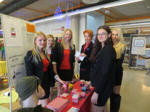 Loo keskkooli Kerze ja juhendaja Maret Härm-Tilk