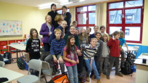 Ave Kongi koos oma 5. klassi õpilastega Ludwig Meyni gümnaasiumis.