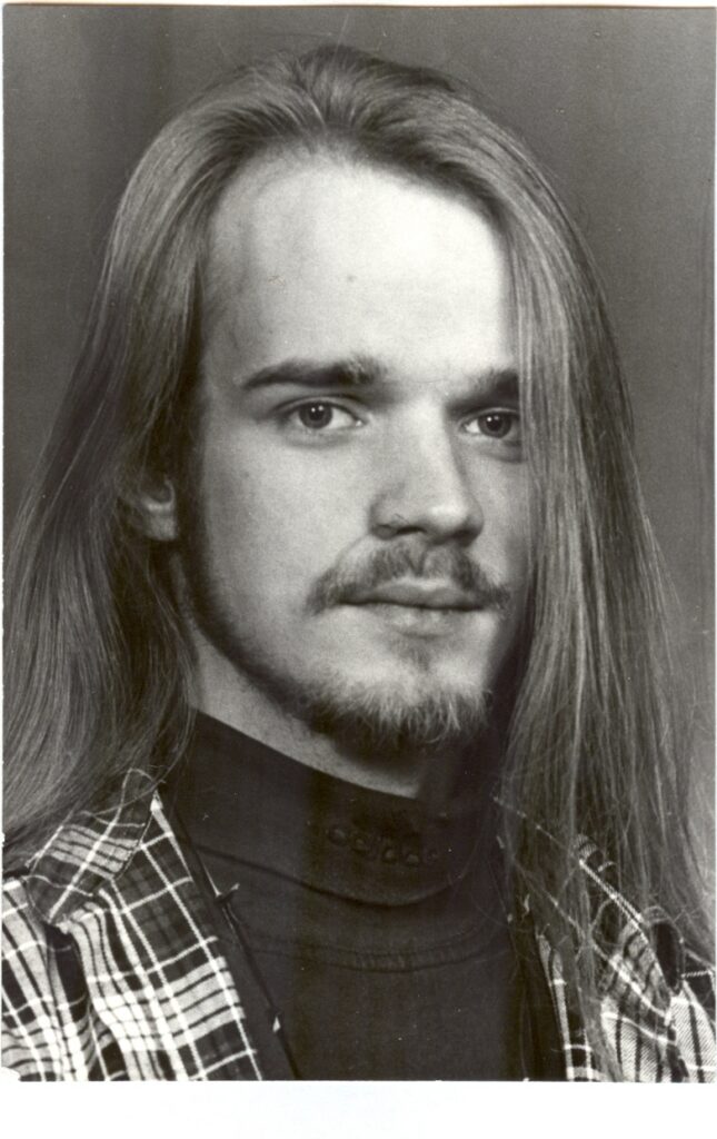 Madis Kolk: Valge tee kutsest … jutumärkidega ja ilma