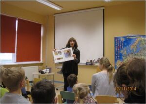 Margit Oja tutvustamas trollide elu.