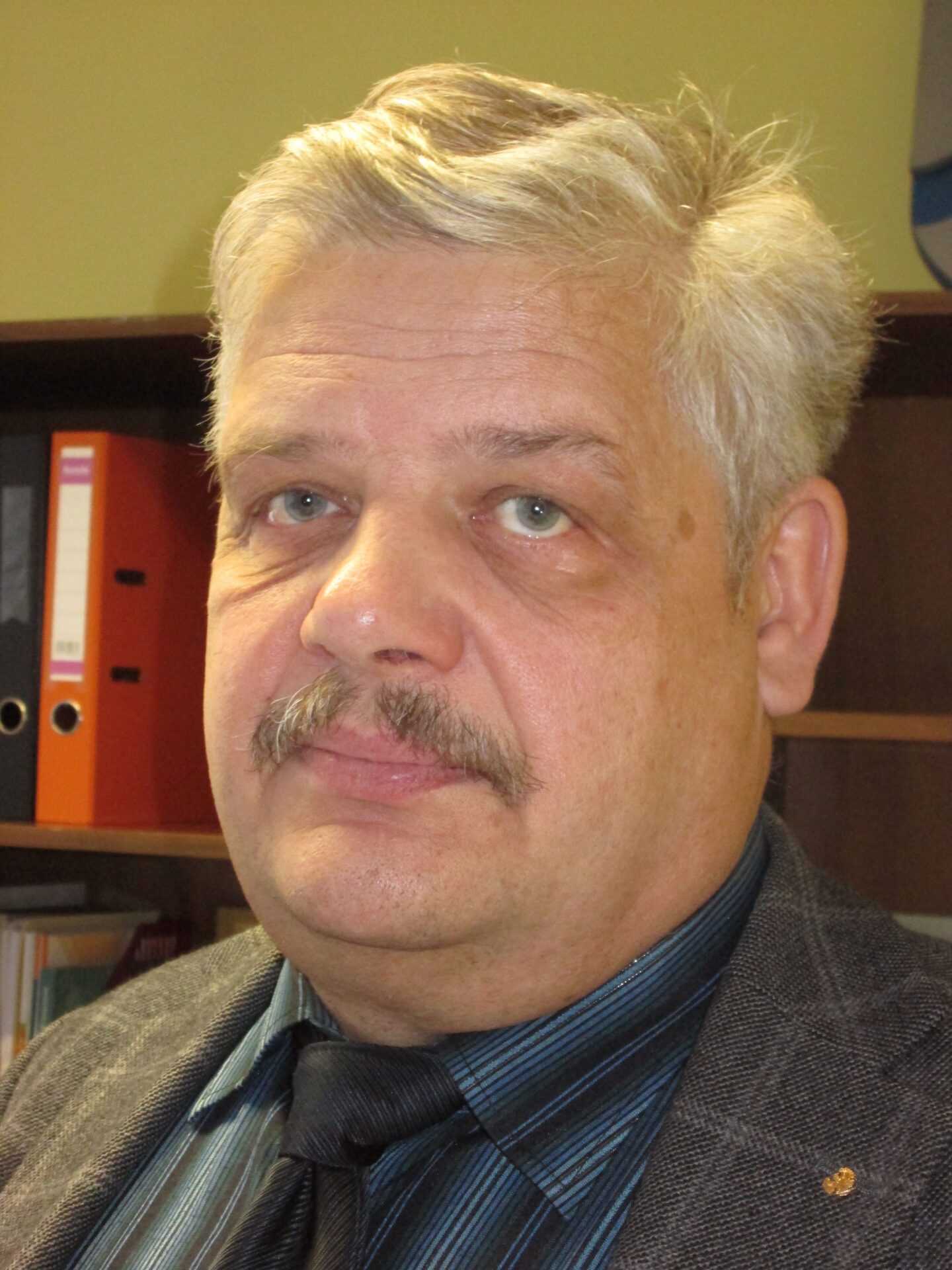 Toila gümnaasiumi juhib erukolonel