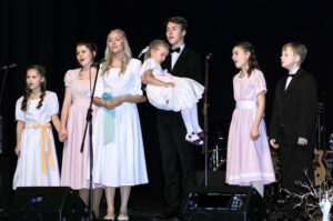 „Helisev muusika” Viimsi kooliteatris. Foto: Viimsi kool