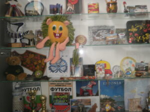  Igasse lasteaeda, mida õppeaasta jooksul külastasime,  jäi Krõll, kes kõikjal palju elevust tekitas. Bulgaaria lasteaias Arabella leidis Krõll kiiresti auväärse koha meenete hulgas, mis on jäänud lasteaeda meenutama koostööd rohkete rahvusvaheliste kolleegidega.