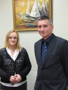 Õppealajuhataja Raina Vilkes ja direktori kt Veigo Juuse.  