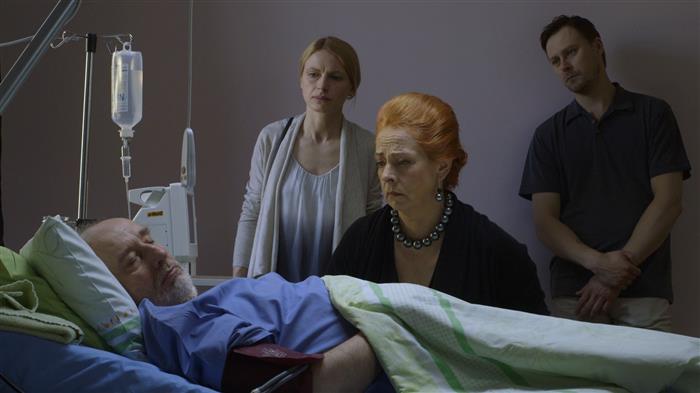 Peagi kinos: Eesti varietee ajaloost ja perekonnasaladustest