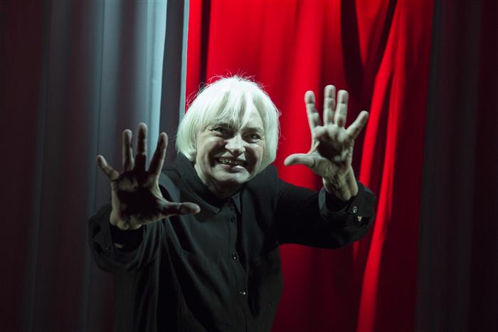 NUKU teatrit noortele elluastujatele