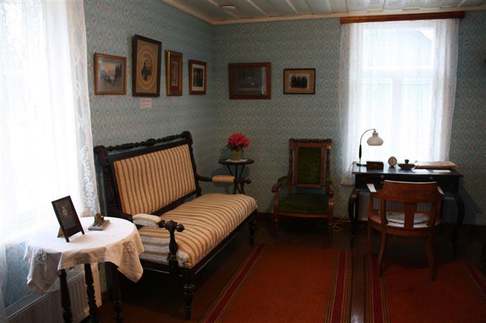 Johannes ja Joosep Aaviku majamuuseum.