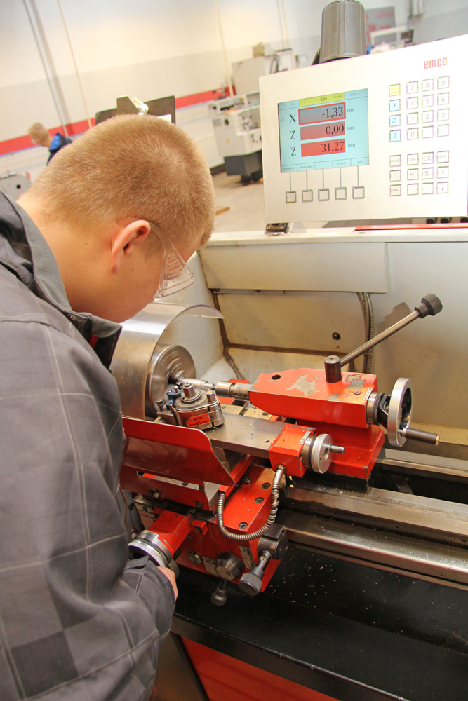 Kuidas läheb Eesti kutseõppeasutustel õpipoisiõppega?