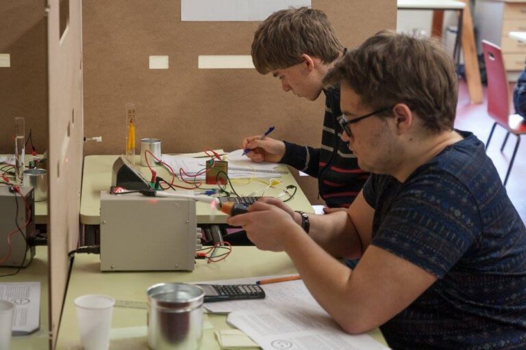 Foto: TÜ teaduskool.