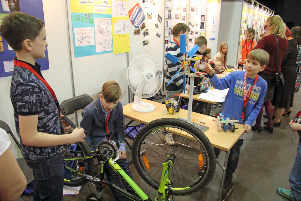 Väikesed uurijad, tulevased teadlased Kultuurikatlas