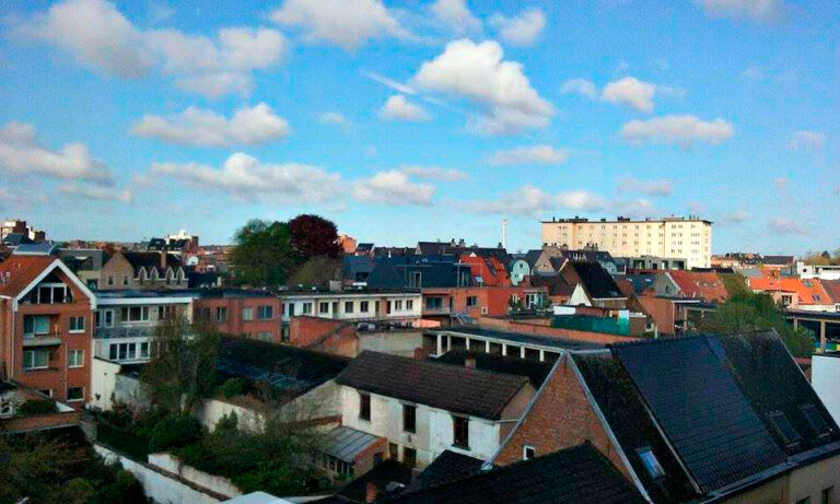 Seda vaadet jään kindlasti igatsema. Vahel on mõnus lihtsalt üle majade katuste vaadata. Foto: Merilin Raidmets