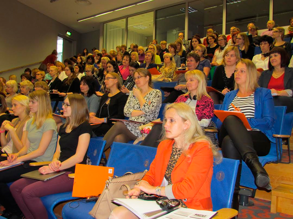 Apaka….paks…apssi… eee…. APRAKSIA … apaapaasiia…