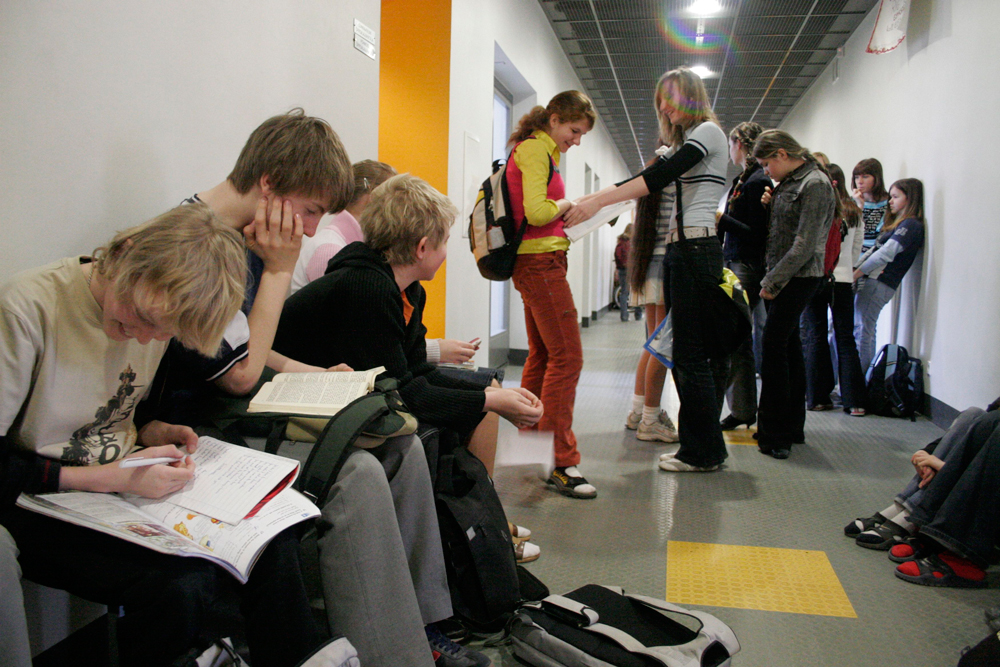 On aeg nõrgemad koolid teistele järele aidata