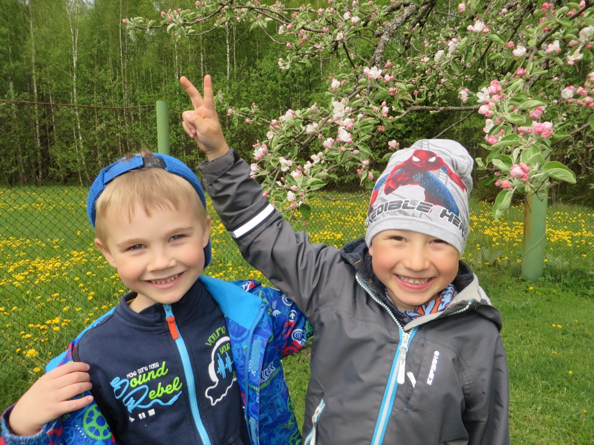 Kui me suureks kasvame, ehitame õpetajatele hotelli