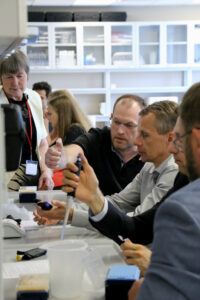 Minister Ligi testis muuhulgas enda DNA-d.