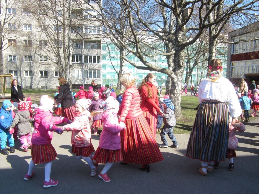 Tallinna Lehola lasteaias tähistati rahvusvahelist tantsupäeva