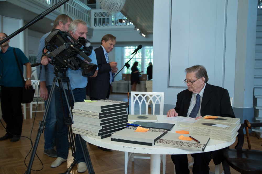 95-aastaselt veel ametis