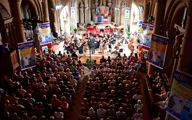 Festivali „Eurochestries” avakontsert Jonzaci kirikus. Foto: Jacky Berthelot