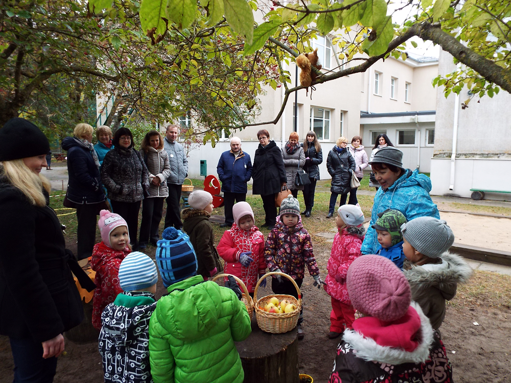 Ukrainlastele õuesõpet tutvustamas