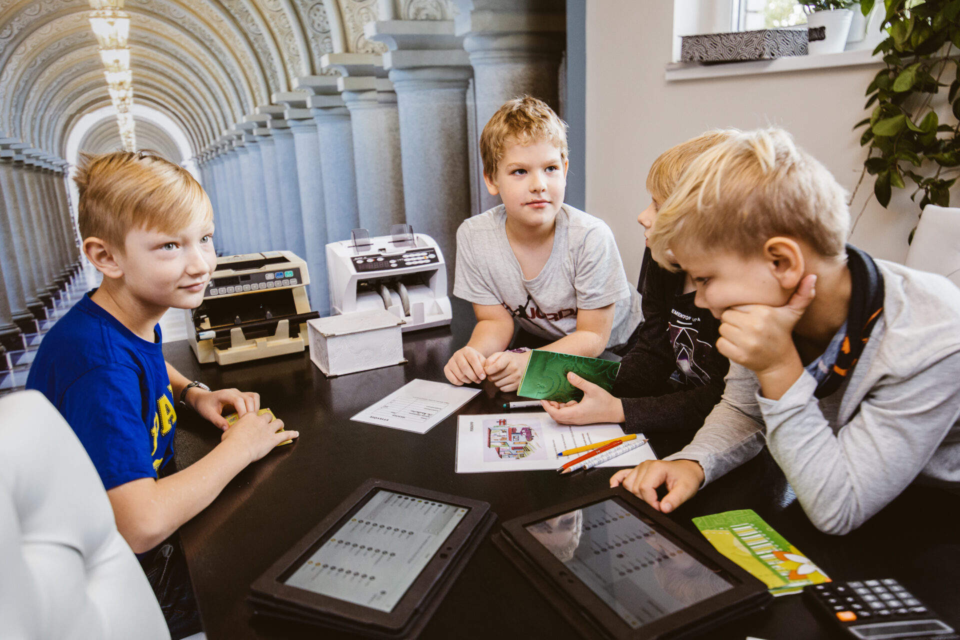 Õpilasesindus õppis ja õpetas uhiuues Ettevõtluskülas ettevõtlust