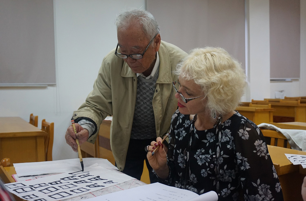 Shanghai koolilastel on tamp taga