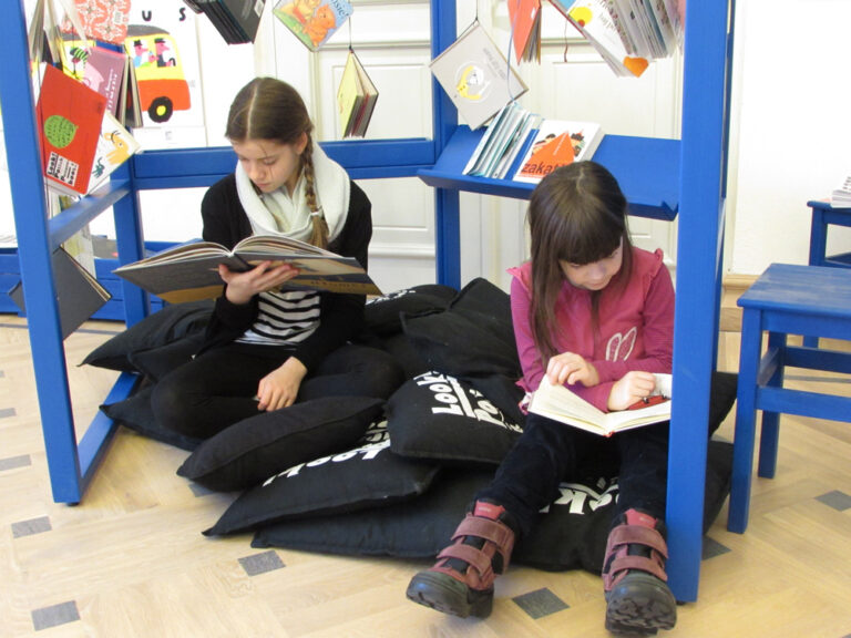 Näitust Poola pildiraamatutest saab Tallinna lastekirjanduse keskuses vaadata 26. novembrini. Fotod: Tiina Vapper