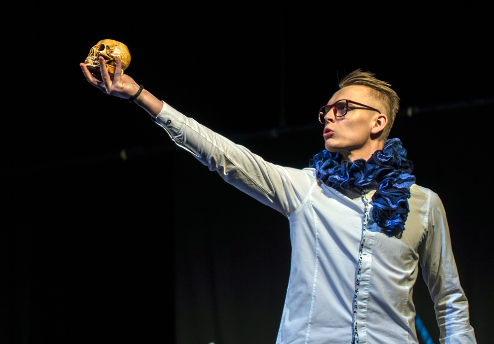 Milleks meile kooliteater?