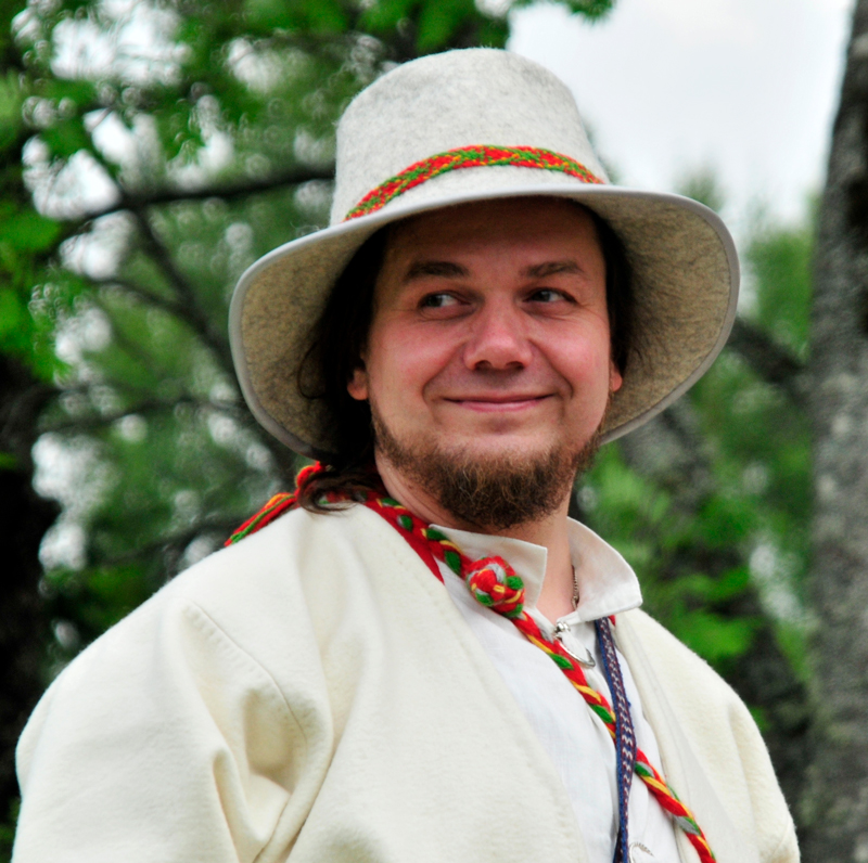 Pärimuskultuuri õpetamine on kodumaa-armastuse õpetamine