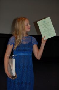 Kristiina Ehin auhinda vastu võtmas. Foto: Triin Toome-Hosman