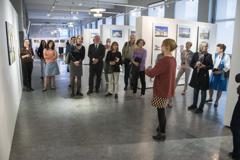 Mõisakoolide näituse avamine Oslos. Foto: Toomas Mitt