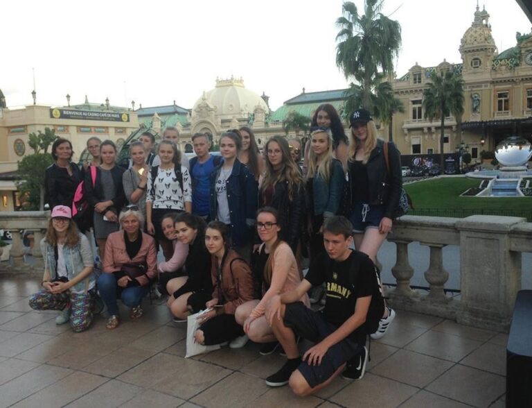 Tartu Descartes'i kooli õpilased Monacos. Foto: erakogu
