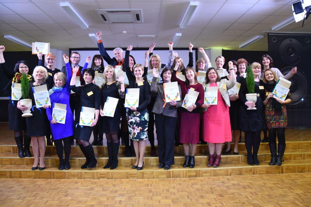 Tartu ülikooli eetikakeskus tunnustas parimaid väärtuskasvatuse koole ja lasteaedu