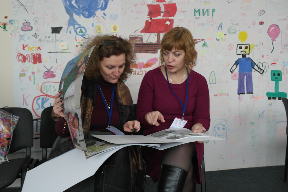 Ukraina koolides näeb palju lipuvärve