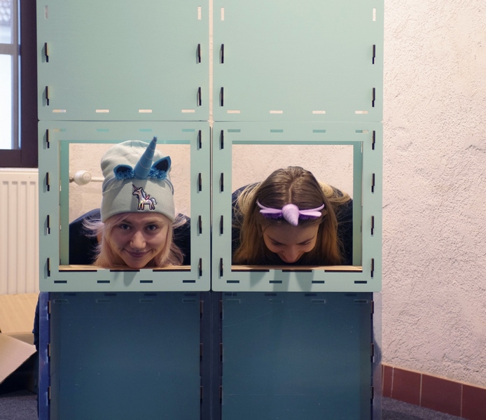 Tartu kõrgema kunstikooli üliõpilased osalevad Stockholmi mööbli- ja valgusmessil moodulseinte lahendust tutvustava projektiga