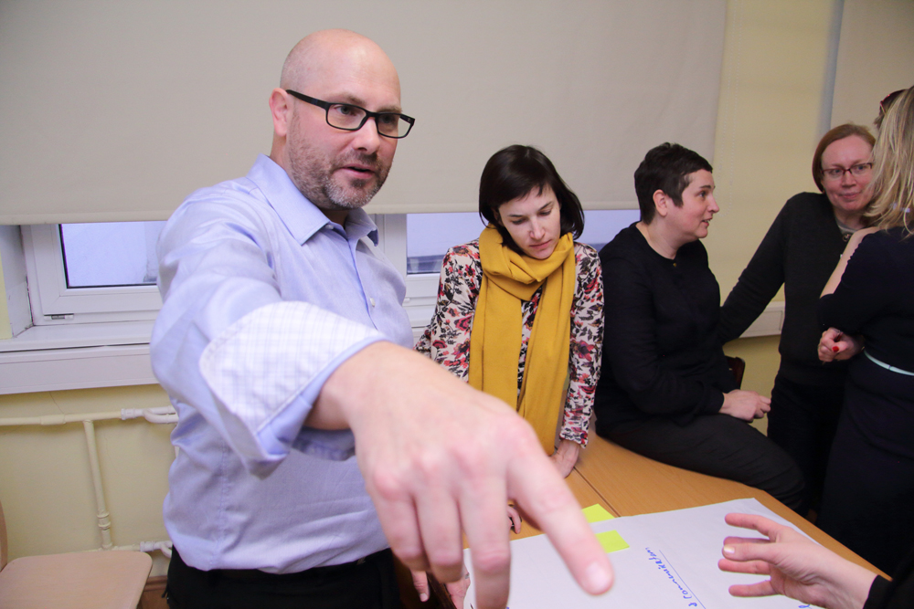 UDL on ameeriklaste MÕK, ainult et palju konkreetsem