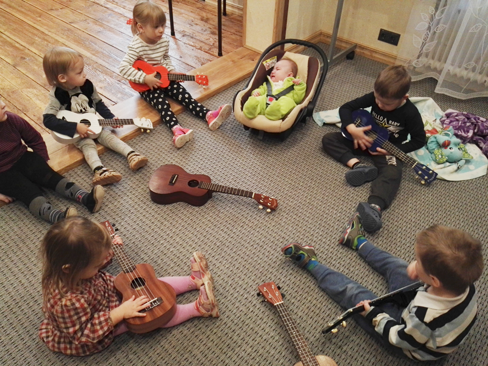 Kauges külas on eriline muusikakool