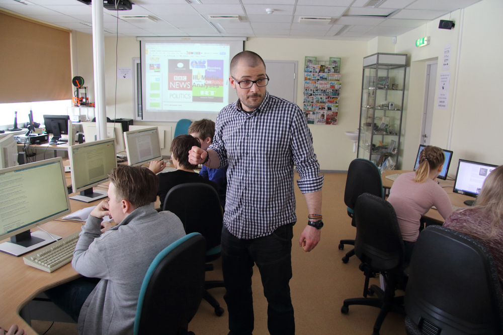 Kas inglise keel tõrjub eesti keele välja?