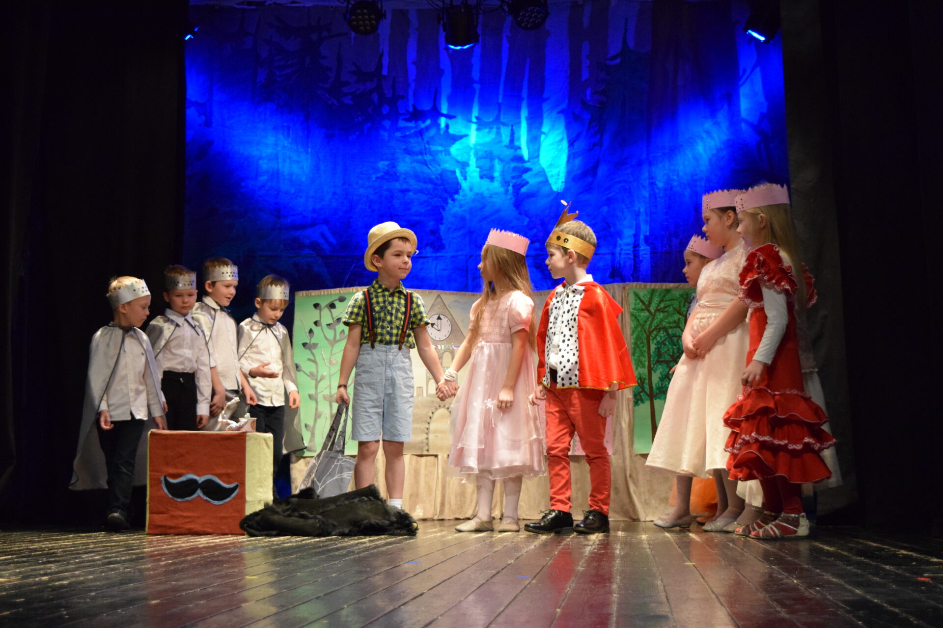 Tallinna lasteaiad esinevad teatrifestivalil „Kanutiaia kann”