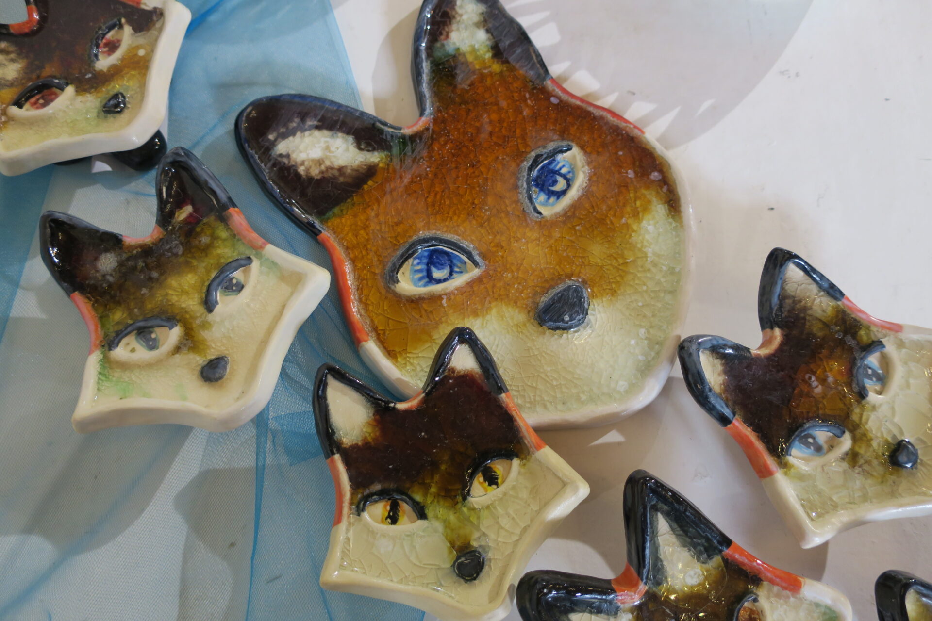 Kullo lastegaleriis on avatud näitus „Savisellid 7”