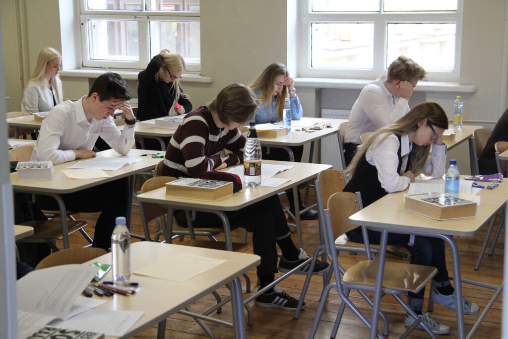 Esmaspäeval algasid riigieksamid