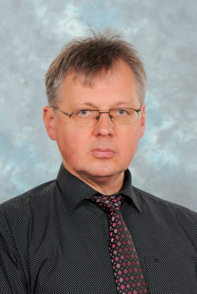 Kahekümnes sajand pähklikoores ja ühiskonnaõpetus 6. klassis