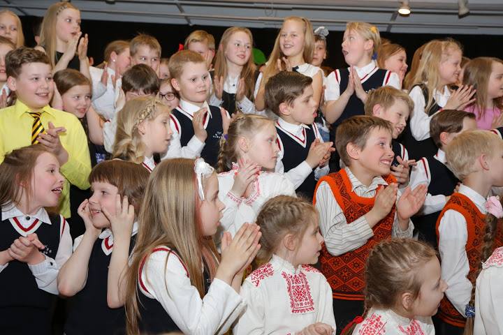 35. aastapäeva tähistav Tartu Descartes’i kool käib ajaga kaasas, kuid hindab ka traditsioone