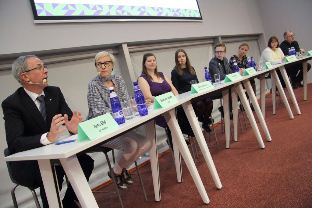 Meil on koole, kus ei osata Wordigi kasutada …