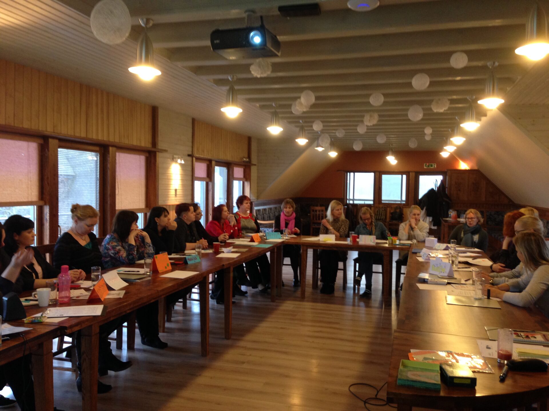 Tammiste ja Jänesselja lasteaia õpetajad jagasid kogemusi  ja arutasid kaasava hariduse kitsaskohti